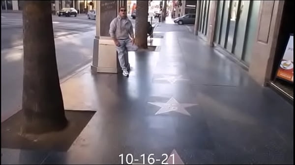 Play MP4 - street hollywood and vine