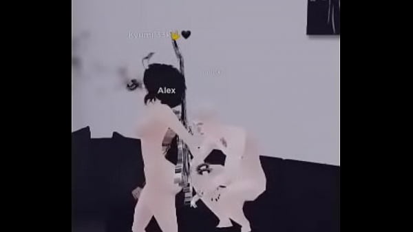 Secso asi&aacute;tico peitudo, emo, bombado 