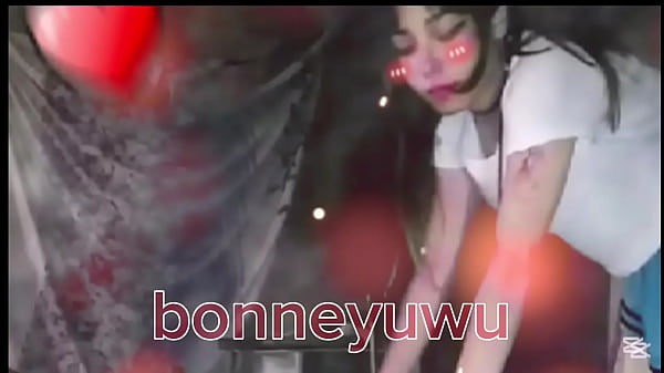 Bonneyuwu pool billar me masturbo con un palo de pool garaje 