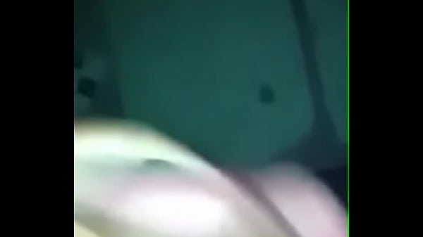 Edinho gozando no ch&atilde_o