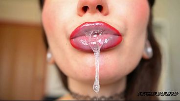 Nonton Drool Dripping From My Tongue 8 thumbnail