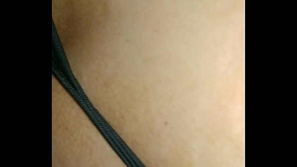 Play MP4 - Vecino de la tienda me coge atras del mostrador