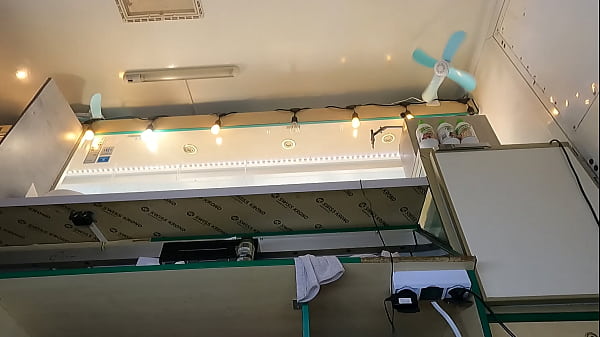 Play MP4 - Super sexy slim eighteen years old chick working in pear thongs and braless