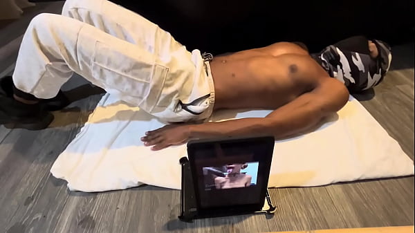 Keeping my abs tight for the ladies