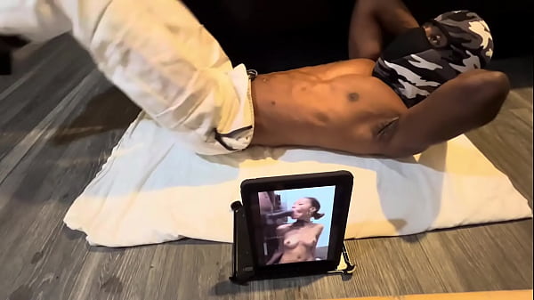 Keeping my abs tight for the ladies 