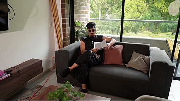 Nonton Colegiala Cachonda Le Va Super Mal En Clase, Decide Follarse A Su Profesor Para Pasar La Materia thumbnail