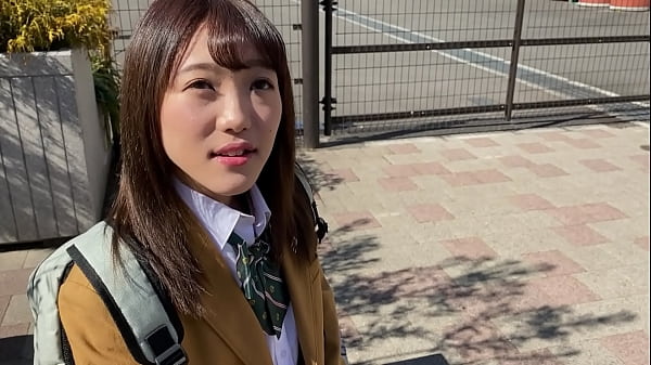 ハメ撮り おじさんと仲良くSEX AVを見ていたら発情し_快楽を求める 色白で綺麗なおっぱいがエロい 背徳感が興奮を引き立てる ゴムなし生ハメ正常位でアクメする 33huWX8