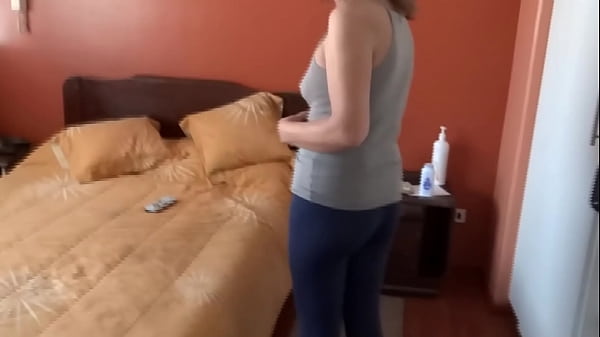 Play MP4 - 58yo stepmom masturbates and gets huge cumshot on her ass