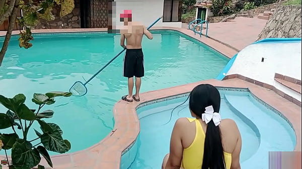 Díade piscina sexoen público y creampie_La gran_polla demi hermanastro_me destroza el coño en_la piscina