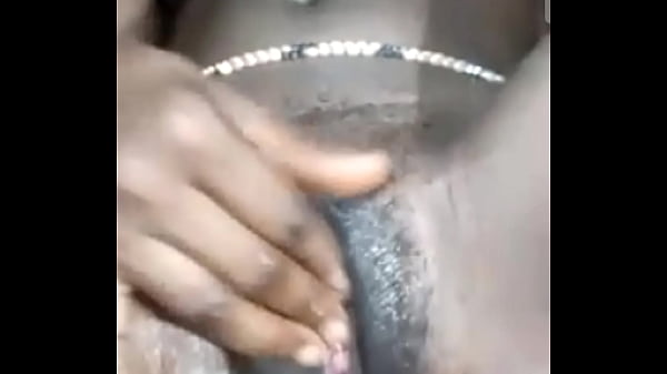 Play MP4 - Clean and Shaved Pussy