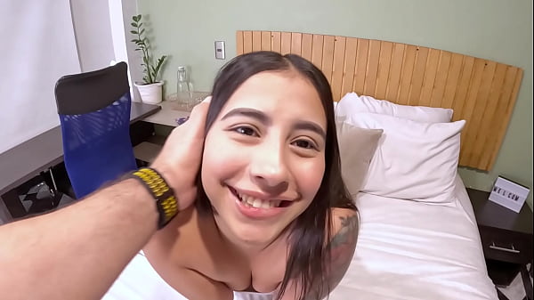 Play MP4 - Stepdad Discovers His Thick Stepdaughter With Homework and Show New Camera as Present and Offers Her a Record a Lesson in her Big Ass&excl;