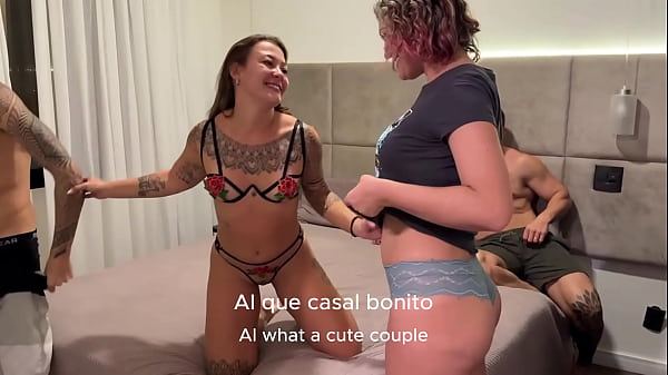 Encontrei com uns amigos e fizemos uma troca de casal depois de um jantarzinho 