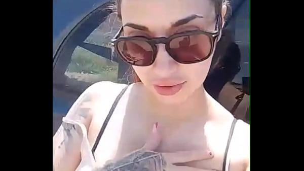 Play MP4 - Nona al aire libre&comma; pr&oacute;ximamente v&iacute;deo completo