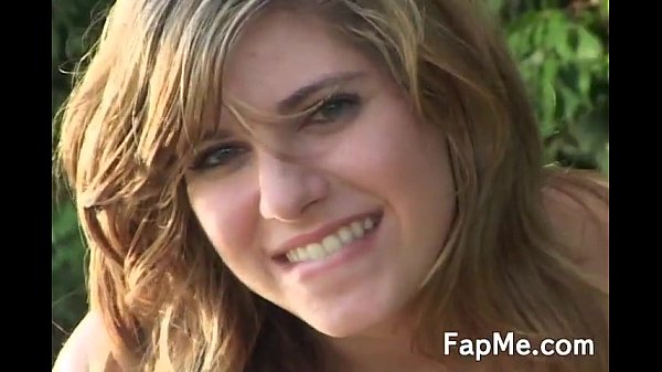 Lovely girl_pleasures a hugedick