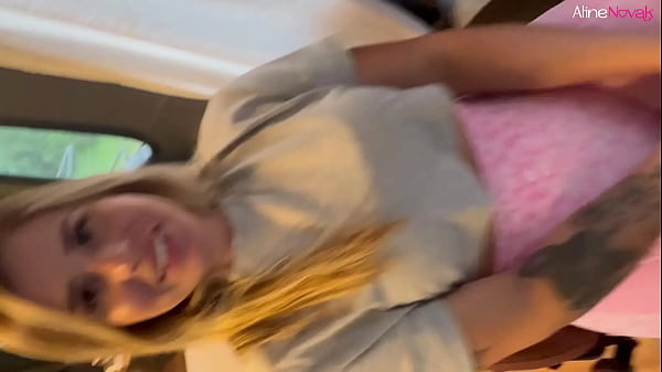 Loirinha realiza fetiche no busão fazboqueteno banco do motorista eengole_tudinho_Aline Novak