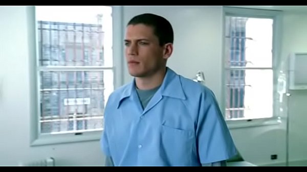 Play MP4 - prisn break 11