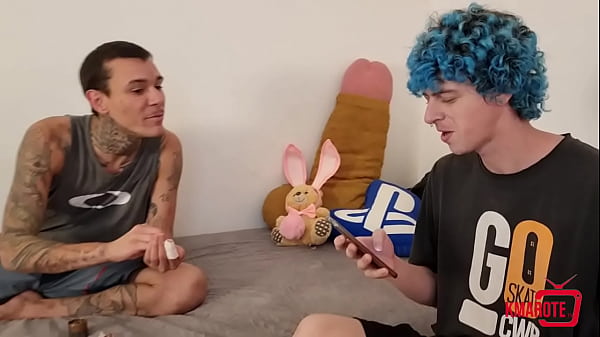 Novinha Safada Da Internet Chamou Pra Casa Dela E Deu Gostoso Na Pele Depois De Espiar Ela No Banho thumbnail