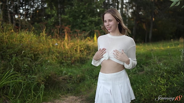 Teen temptress alice flore perverts her camping day with a diddling