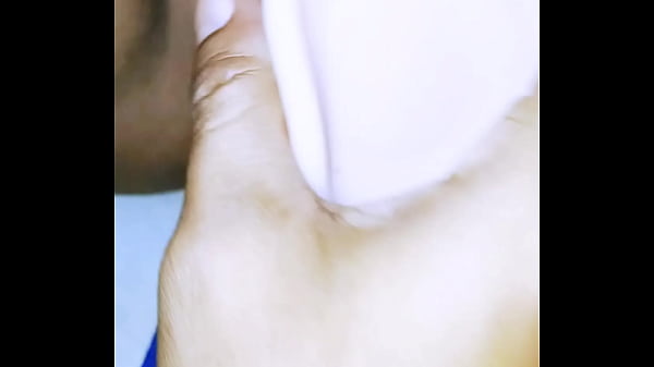 Play MP4 - This dildo makes me cum multiple times