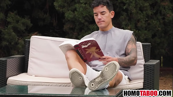 Play MP4 - Straight step brother gets gay sex lesson