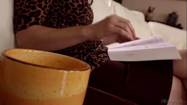 Play MP4 - RayVeness and Gracie Glam Hot Lesbian Porn