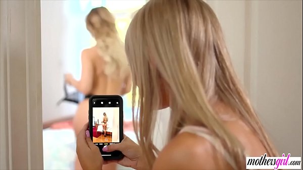 She found some naked_photos of her stepmom