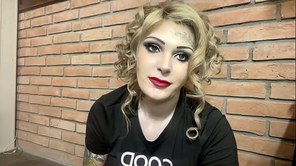 Nonton The I Word With Step-mom thumbnail