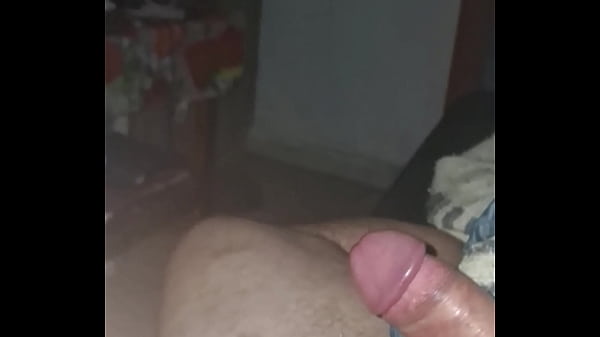 Play MP4 - Homem maduro se masturbando e gozando litros de leite