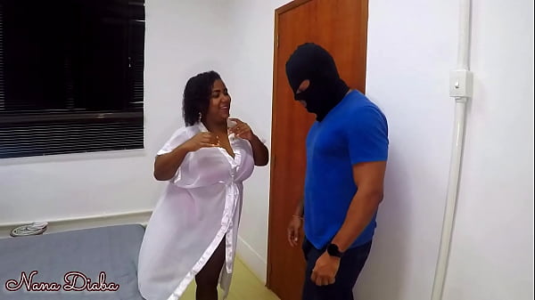 Play MP4 - AGIOTA VAI COBRAR A DIVIDA E ACABA DANDO O CUZINHO  PRA DIABA