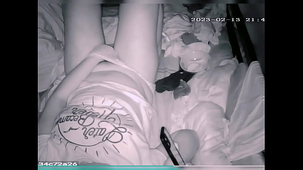 Play MP4 - Lover is sick and horny maam masturbates