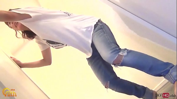Japanese Pee Desperationand Jeans Wetting