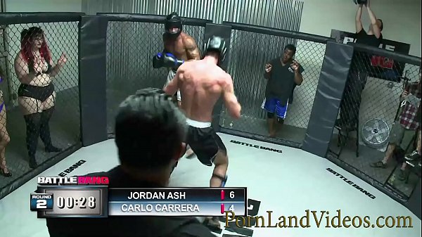 skinny teen April O'neil takes fat white_cock in tinypussy