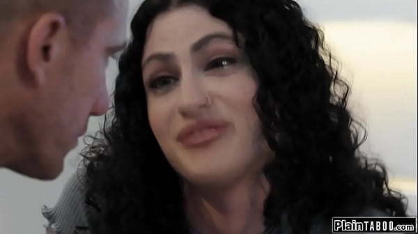 Play MP4 - Brunette blows and fuck best friend