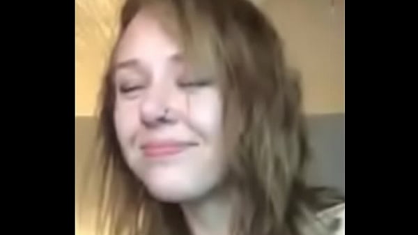 Experta en darse placer a simisma