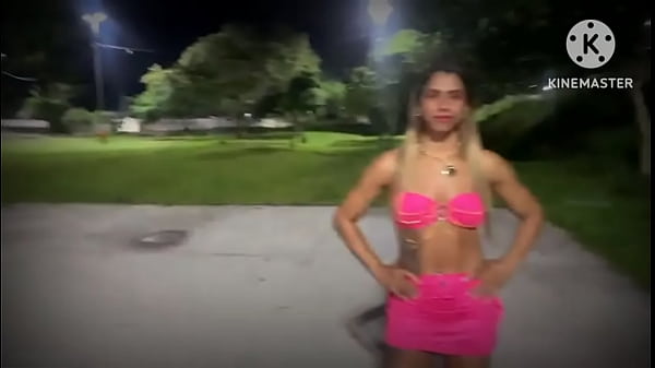 Liberando geral na pra&ccedil;a do sexo pro amigo do corno 