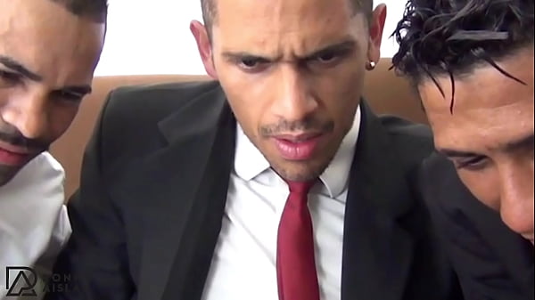 Pretos Elegantes E Gostosos thumbnail