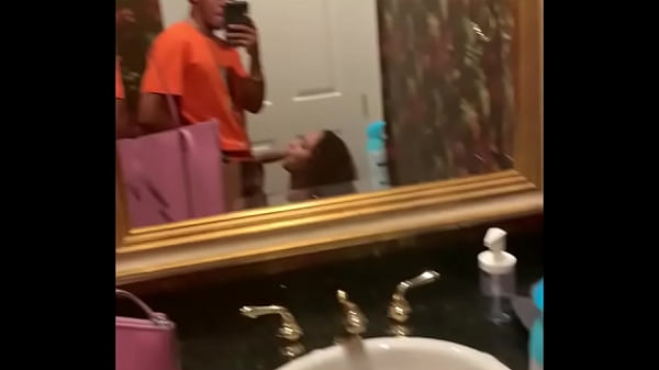 Nonton Got Caught Sucking His Dick At A Mansion Party ? thumbnail