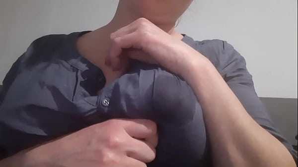 Play MP4 - Spitting on my Nipples and wetting my t-shirt
