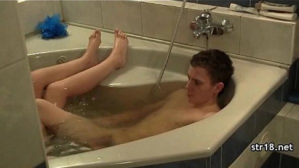 Teen slut enjoys hardcore dp! 