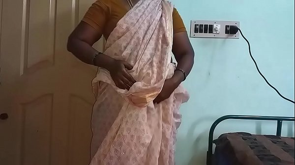 Indian Hot Mallu Aunty Nude Selfie And Fingering For_father in law
