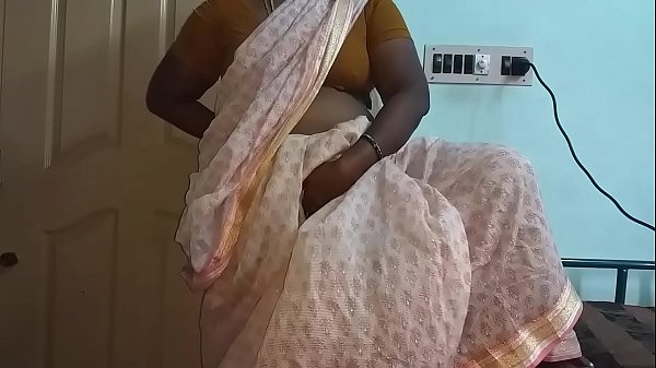 Play MP4 - Indian Hot Mallu Aunty Nude Selfie And Fingering For  father in law