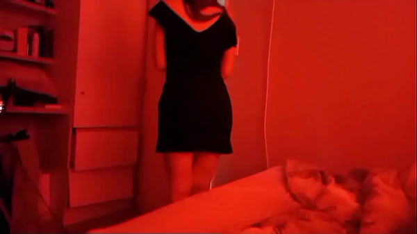 La Nueva Novia De Mi Padre Es Una Ninfomana Y Se Me Monta En La Verga thumbnail