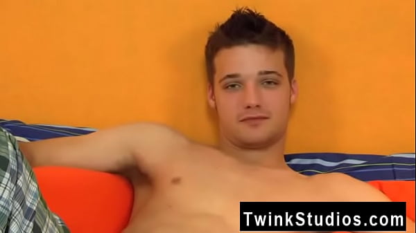 Gay fuck Krys Perez was born in Texas and lived in Kentucky for a 