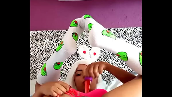 Nonton Su Juguete De Chamel thumbnail