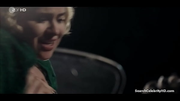 Martina Schoene Radunski_Damm S01E01 2016