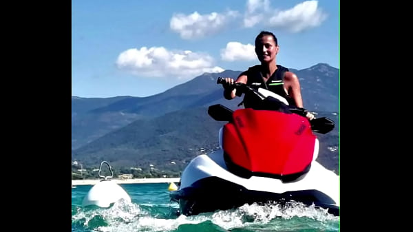 En vacances j&rsquo;ai pu profiter de faire du jet j&rsquo;ai ador&eacute; et toi tu en as 