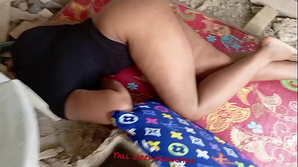 Play MP4 - Homeless girl fucked by 2 street boys the complete and final part