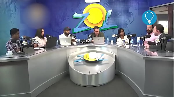 Agust&iacute_n laje se coje a feminista que quiso darle clases de feminismo