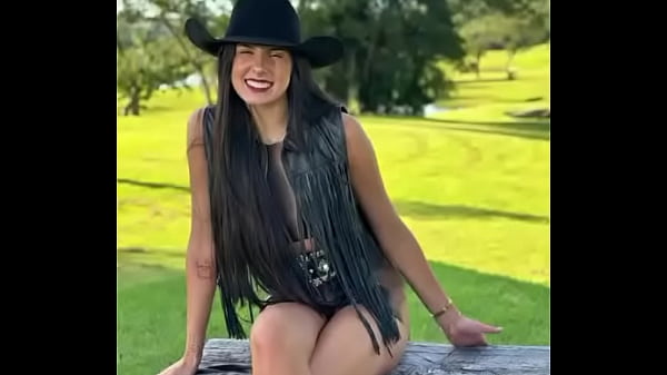 Nonton Par De Peitos Big Grandes thumbnail