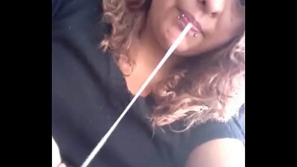 hot_teen fingers herpussy with spit